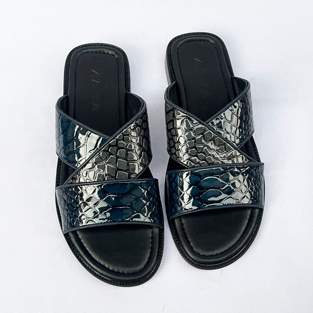 Cairo Croc-Print Cross Leather Slide – Black