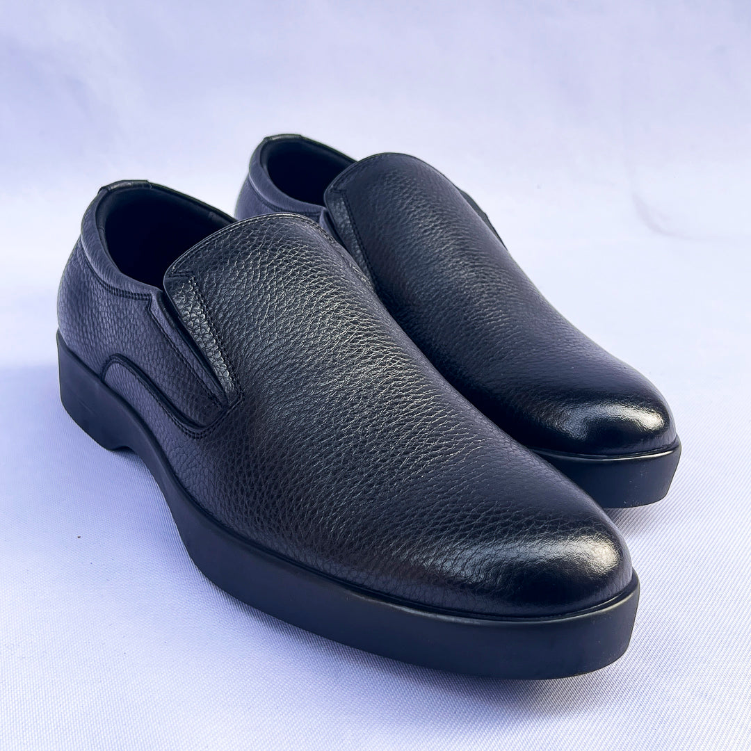 Heritage Grain Leather Slip-On Loafer – Black