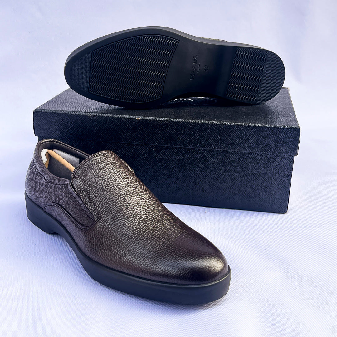 Heritage Grain Leather Slip-On Loafer – Dark Brown