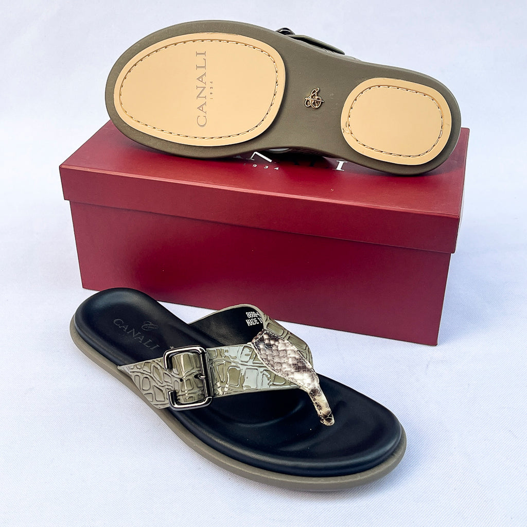Palma Croc-Embossed Thong Sandal – Olive